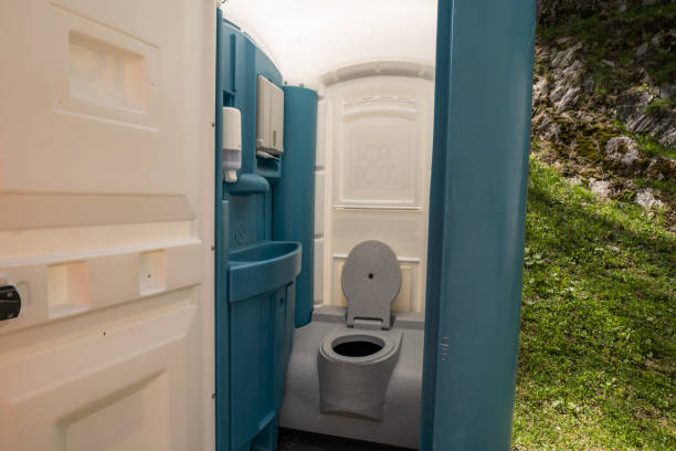 Best Portable restroom trailer rental  in Delafield, WI